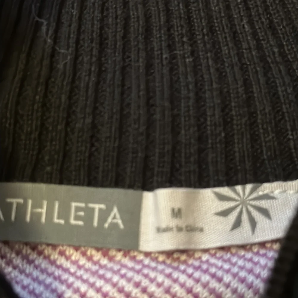 Athleta zip front black, gray, and purple sweater size M - Picture 6 of 14